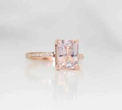 Anillo de compromiso de morganita natural y diamante corte esmeralda de 2,75 quilates oro rosa de 14 quilates 6 Foto 1 de 4