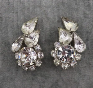 Juliana Rhinestone Earrings Vintage Clear Faceted Crystal 1.25 in Statement 700r - Picture 1 of 9