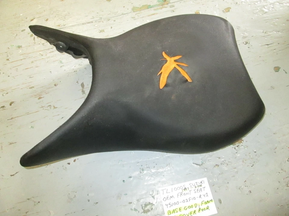 Conjunto asiento delantero Suzuki 1997 - 2000 TL1000S 45100-02F10-R42 Foto 1 de 4