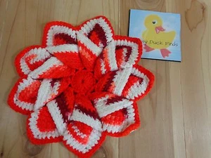 Vintage Crochet Pot Holder ONE Red and White Star Flower 9" Handmade - Picture 1 of 2