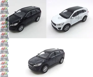 KIA Sorento 1:34-1:39 DIECAST Car White / Gray/ Black Model COLLECTION New Gift - Picture 1 of 4