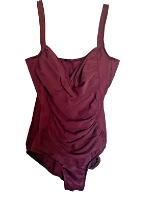 Traje de baño borgoña de una pieza con control de barriga para mujer | Talla 10 Foto 1 de 4