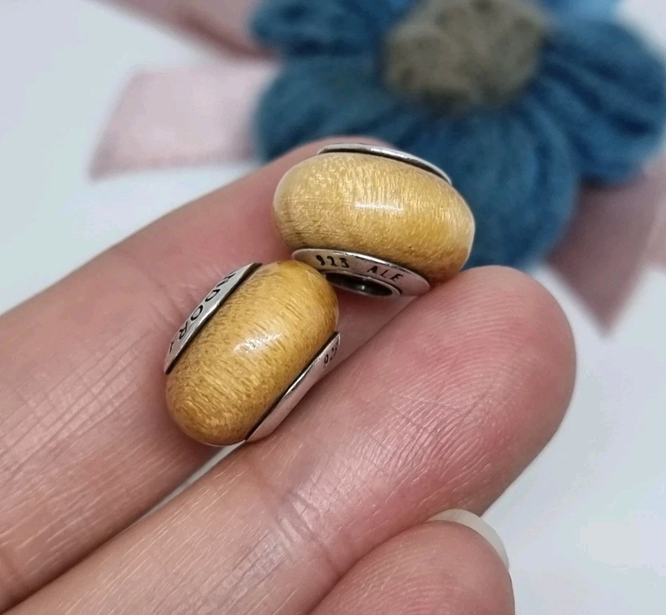 Genuino Pandora Plata y Pau Amarelo Madera Dije X 2 💕925 ALE Retirado 2014  Foto 1 de 4