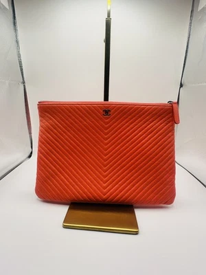 Estuche CHANEL O Foto 1 de 4