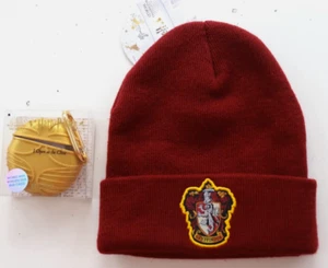 GORRO CLAIRE'S HARRY POTTER GRYFFINDOR Y ESTUCHE AIRPODS AURICULAR SNITCH DORADO - Imagen 1 de 11