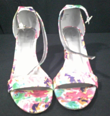 🎨 Sandalias Worthington Brillantes Coloridas con Correa al Tobillo Talla 9.5M - Llamativas Foto 1 de 4