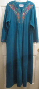 Vintage~Vanity Fair~Ladies House Robe~Teal~Embroidery~Size Medium~Zipper~Pre-Own - Picture 1 of 15