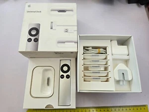 ADAPTATEUR TÉLÉCOMMANDE APPLE UNIVERSAL DOCK AUTHENTIQUE STATION D'ACCUEIL IPOD A1371 MC746B/A - Photo 1/5