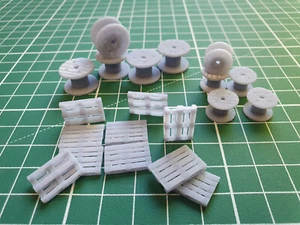 OO Scale Large Cable Drum x 5 Small Cable Drum x5 Euro Pallet x10 unpainted 1:76 - Picture 1 of 5
