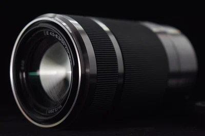 Teleobjetivo Sony 55-210 mm F/4,5-6,3 montaje E OSS SEL55210 plateado 8472 73 8466 Foto 1 de 4