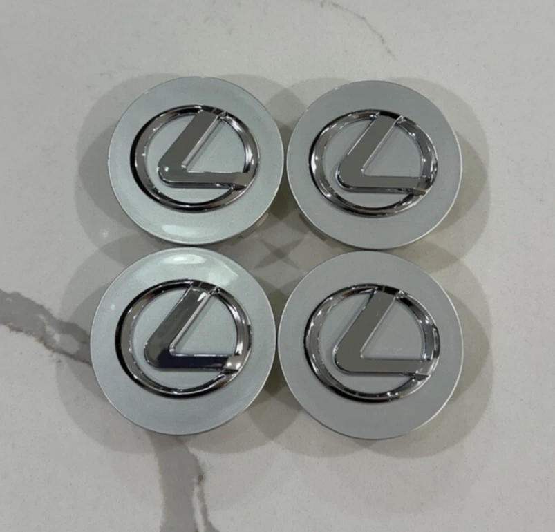 (4X) LEXUS Silver & Chrome Badge Logo 62MM Wheel Center Caps Hub 42603-30590 Foto 1 de 3