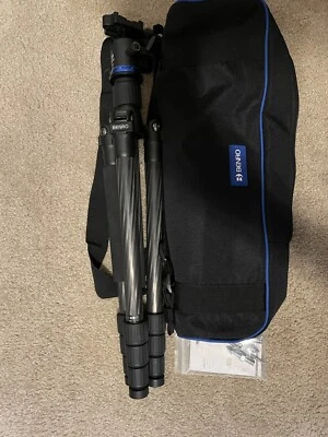 Trípode Benro FVY18CIB0 Velocity Serie 1 con bola IB0 - Cabeza carga máxima - 13,2 lb Foto 1 de 4