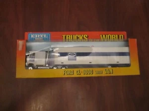 Camiones diecast vintage años 70 Ertl Ford CL-9000 con furgoneta 1/64 del mundo nuevos en stock - Imagen 1 de 8