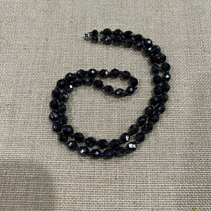 Schwarze Glasperlen Halskette - Bild 1 von 3