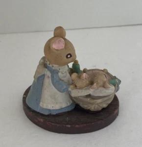 Estatuilla de colección Forest Friends todo escondido en mamá ratón con ratones bebés ~ Avon - Imagen 1 de 2