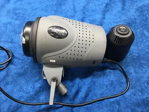VS-LCD400 Digital Monolight 400W/s (120VAC) W/ Cover - Picture 1 of 5