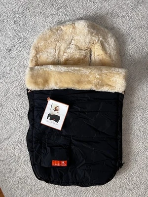 Elks and Angels Acurrucarse Cápsula Piel de Oveja Cochecito Bunting Saco Foto 1 de 4