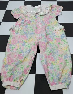 Vintage schicke Hose weiß & pastellfarben Blumenmuster Kleinkind Kinder Overall Größe 2T Druckknopf Beine  - Bild 1 von 12