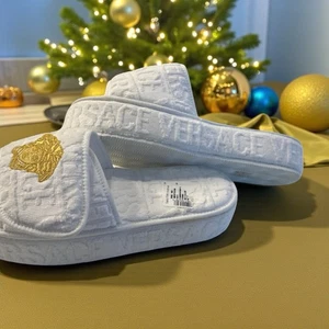 475 $ weiße Versace Medusakopf Stoff Plateau Hausschuhe Größe 45 - Bild 1 von 12