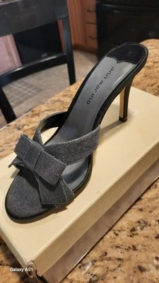 NUEVO EN CAJA - Tacones Deslizables Ann Marino 'Ocasión' - 7M - Vamp con Arco Brillo, 4" Stilletto Foto 1 de 4