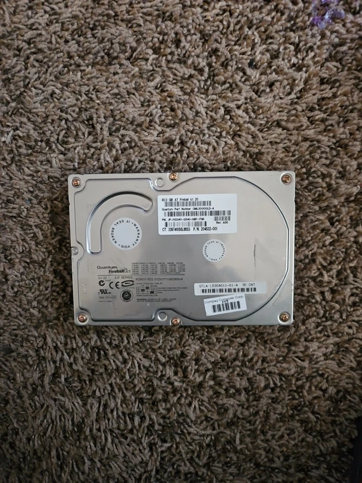COMPAQ  40GB IDE HARD DRIVE QUANTUM FIREBALL QML3000LD-A  - Image 1 of 3