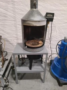 Melting Furnace with Hood - Picture 1 of 5