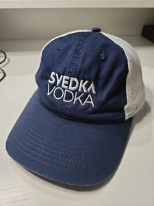 Sombrero ajustable promocional de vodka Svedka - Imagen 1 de 3