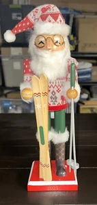 Skifahren Weihnachtsmann Nussknacker Holz 14" Weihnachten handbemalt Wondershop 2021 - Bild 1 von 2