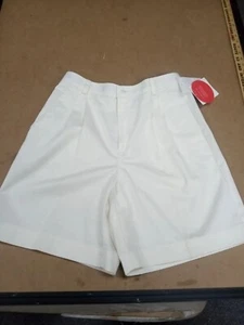 Liz Claiborne Carefree Women Shorts Size 10 waist 30" inseam 7" retail $36 - Picture 1 of 4