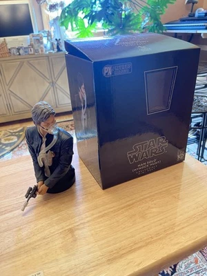 Busto exclusivo Star Wars Gentle Giant Han Solo Mynock Hunt vistas previas Foto 1 de 4