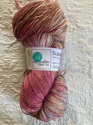 Hilo súper sedoso McMullin Fiber Co. ~SW Merino, seda ~ rosa antigua gris Foto 1 de 3