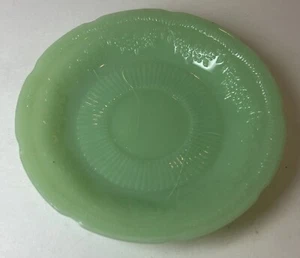 Vintage Anchor Hocking Fire King Jadeite Glass Saucer Embossed Flowers 6" - Picture 1 of 7