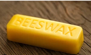 1 Beeswax Bar for tuning Pan flutes / Panpipes - Picture 1 of 2