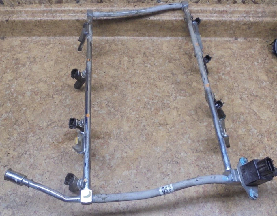 2004 Ford Mustang 3,9 л 3,9 л впрыск топлива газ рельса инжектор шланг трубка 03 - Изображение 1 из 1