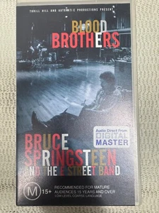 Blood Brothers Bruce Springsteen And The E Street Band VHS 1996 Music Video Tape - Foto 1 di 8