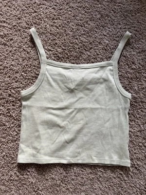 Camiseta sin mangas recortada Topshop cuello cuadrado verde salvia talla M (8-10)  Foto 1 de 4