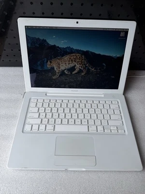 2008 Apple MacBook A1181 2.16GHz Core 2 Duo 2GB RAM 120GB HDD - Image 1 of 4