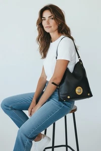 Bolso GIANNI VERSACE Raro Icónico Vintage Gianni Versace Medusa Logo Bolso de Cuero - Imagen 1 de 15