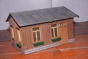 BOD/2] Pola 902 Warteraum zum Bahnhof Schönweiler Spur G (Außenanlage) - Picture 1 of 4