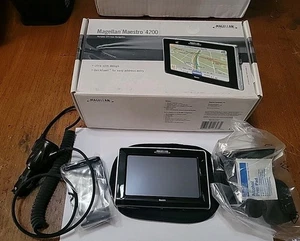 Magellan Maestro 4200 Portable GPS Auto Navigation W/Cord & Mount Bundle - Picture 1 of 6