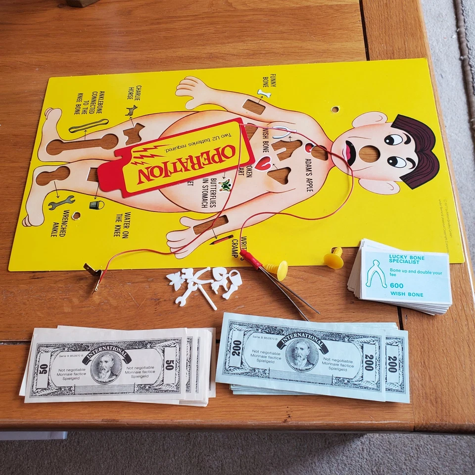 MB Games Operation 1982 REPLACEMENT Battery cover tweezers cards money pieces - Image 1 of 4