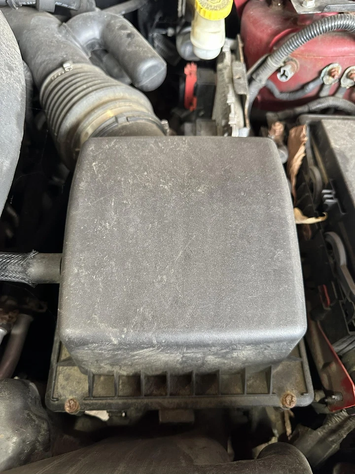 14 15 16 17 18 19 DODGE JOURNEY Air Cleaner - Image 1 of 1