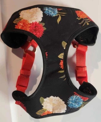 Top Paw Medium Dog Harness Floral Print Adjustable - Image 1 of 4