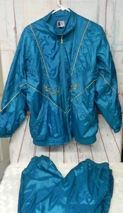 Bolo Spirit Conjunto Vintage Años 80 Verde Azulado y Dorado Chaqueta Cortavientos Talla L Pantalones XL - Imagen 1 de 7