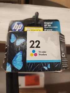 HP 22 Tri-color Ink Cartridge | Works with DeskJet D1300, D1400, D1500,... - Picture 1 of 3