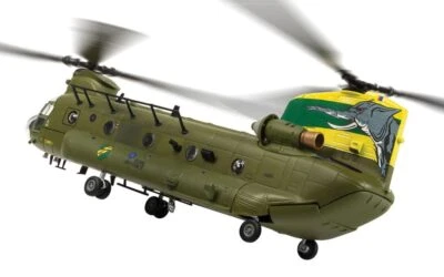 Corgi Boeing Chinook HC.4 ZA683 RAF No.27 Squadron 1/72 diecast model aircraft - Image 1 of 4