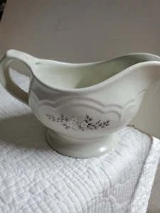 Pfaltzgraff Heirloom retired pattern gravy boat server #436 - Picture 1 of 3