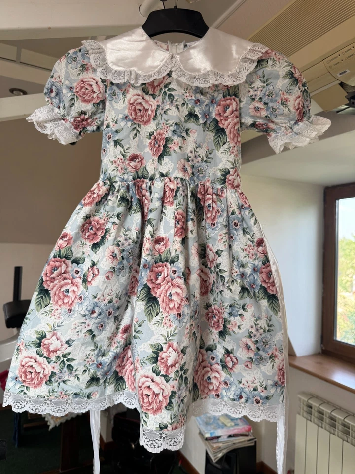 Vestido Floral Vintage KDC Company Niñas 116 Encaje Satinado Cuello Lazo Como Nuevo Alemania Foto 1 de 4