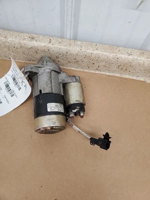 Starter Motor 6 Cylinder Fits 01-04 FRONTIER 299572 - Image 1 of 4