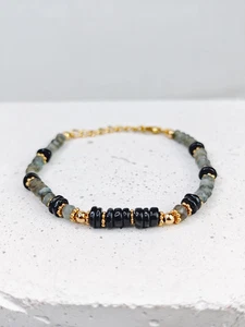 Onyx und Labradorit Armband mit 18k vergoldeten Silber Armband grau schwarz gold - Picture 1 of 5